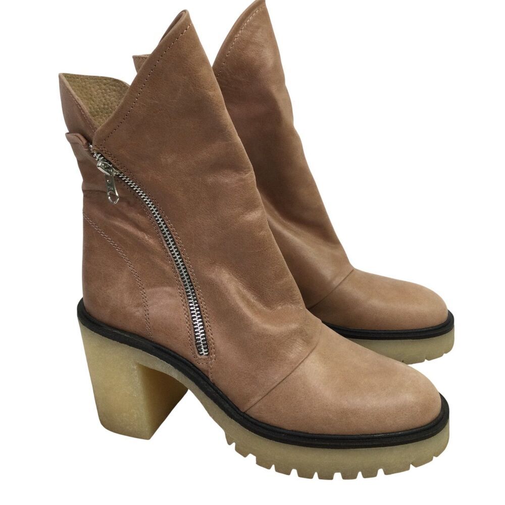 Free People Womens Jack Zip Ankle Boots V-shaped Cut Leather Tan Size US 8.5